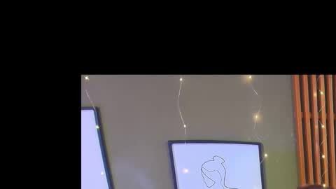 Nahomy online show from 10-19-25, 03:40