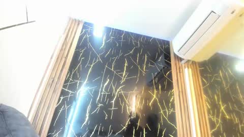 nahomy_smith23_aws online show from 10-06-25, 09:45