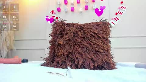 Snapshot of nahomygrey_ chatting on 02-12-25, 01:52 Nahomy online show from 02-12-25, 01:52