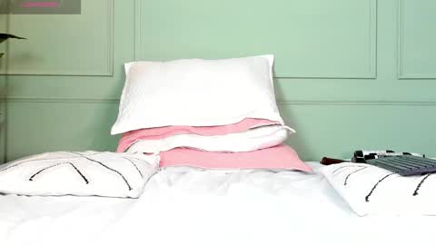 Nahomys online show from 02-25-25, 09:35