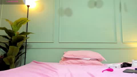 Nahomys online show from 02-26-25, 08:22