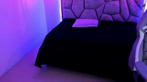    online show from 01-11-25, 06:44