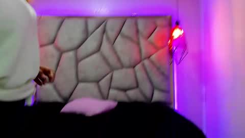    online show from 02-12-25, 07:13