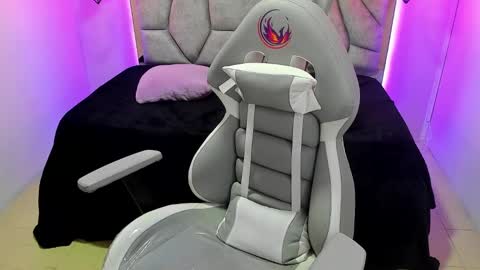    online show from 02-13-25, 01:19