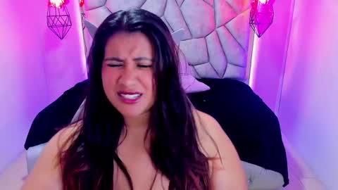    online show from 03-12-25, 07:49