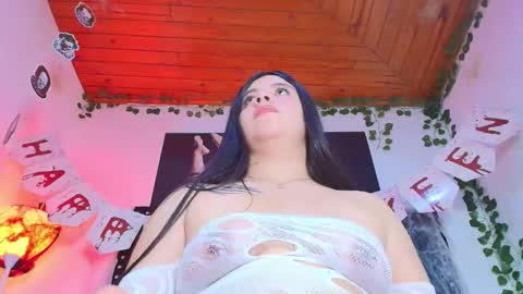 Naia x online show from 10-29-25, 07:59