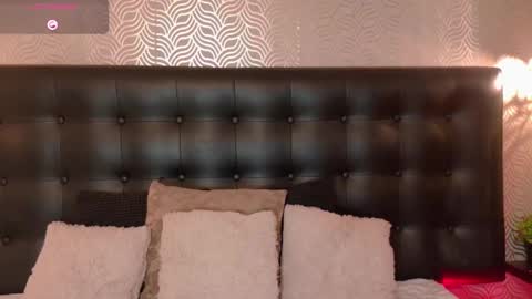 Snapshot of naiaramasson_ chatting on 09-17-25, 12:07 naiaramasson_ online show from 09-17-25, 12:07