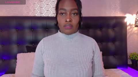 Snapshot of naiaramasson_ chatting on 09-24-25, 12:19 naiaramasson_ online show from 09-24-25, 12:19