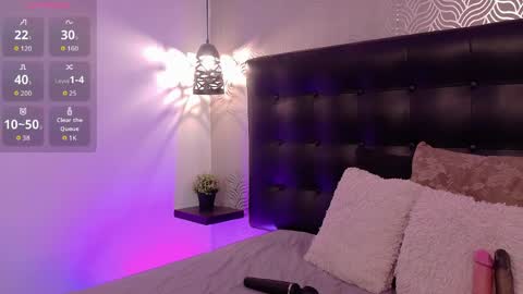 naiaramasson_ online show from 04-30-26, 01:39