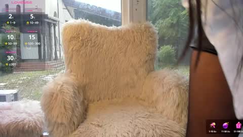 Naila online show from 10-16-25, 07:20