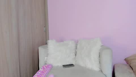      online show from 01-04-25, 05:27