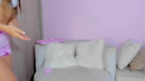      online show from 01-25-25, 07:07