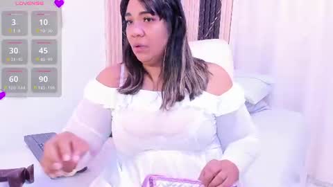 Nailha online show from 07-25-26, 12:03