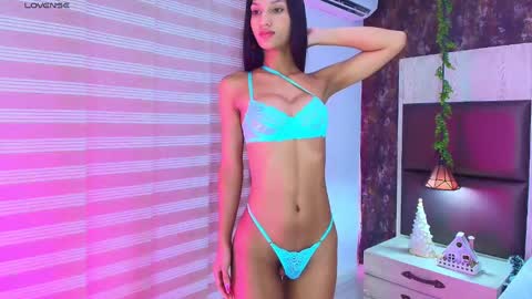 Lia online show from 12-14-24, 03:58