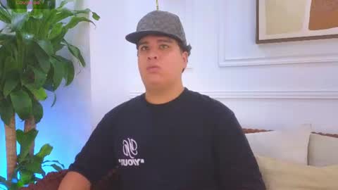 naimruiz_ online show from 07-19-26, 06:11