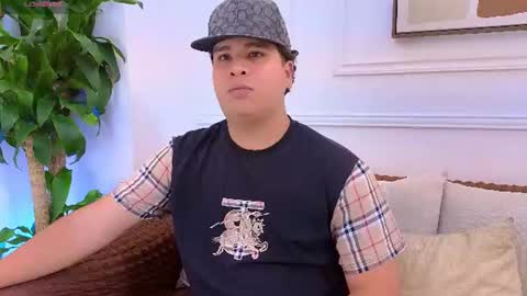 naimruiz_ online show from 07-22-26, 07:27