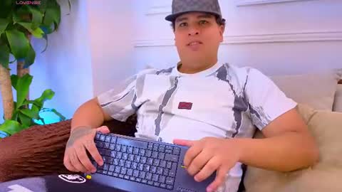 naimruiz_ online show from 07-28-26, 07:50