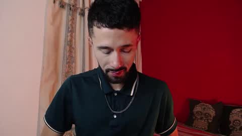 Snapshot of nainpaulo chatting on 11-03-25, 04:41 nainpaulo online show from 11-03-25, 04:41