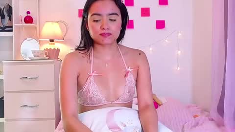 Snapshot of naissha chatting on 01-29-25, 02:42 Naissha online show from 01-29-25, 02:42