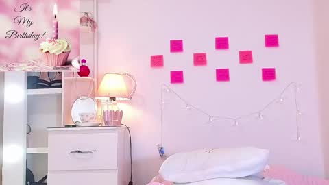 Snapshot of naissha chatting on 02-05-25, 02:37 Naissha online show from 02-05-25, 02:37