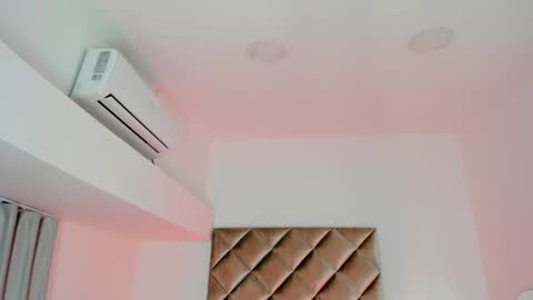 INSTAGRAM  m2221     online show from 01-14-25, 11:42