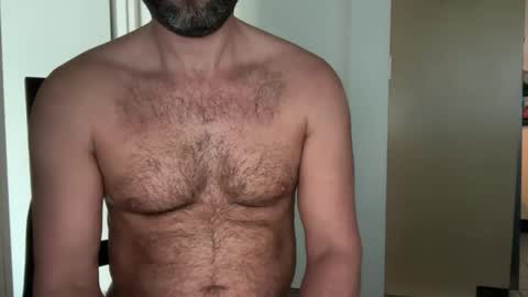 Snapshot of naked_dude25 chatting on 09-19-25, 02:13 naked_dude25 online show from 09-19-25, 02:13