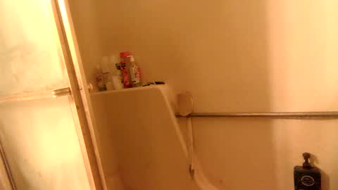 Snapshot of nakednate1780 chatting on 02-26-25, 08:00 nakednate1780 online show from 02-26-25, 08:00