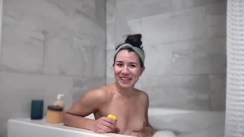 Snapshot of nakedpaint245477 chatting on 12-23-24, 06:16 nakedpaint245477 online show from 12-23-24, 06:16