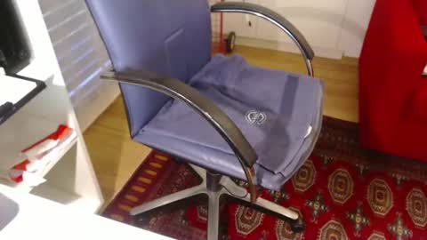 Snapshot of nakedwanker10 chatting on 02-05-25, 06:56 Nakedwanker10 online show from 02-05-25, 06:56