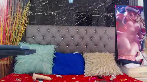 NALAROY online show from 12-18-24, 07:08