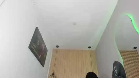 NALAROY online show from 05-13-26, 08:23