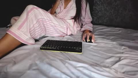 Snapshot of name666999 chatting on 11-08-25, 03:45 Lady online show from 11-08-25, 03:45