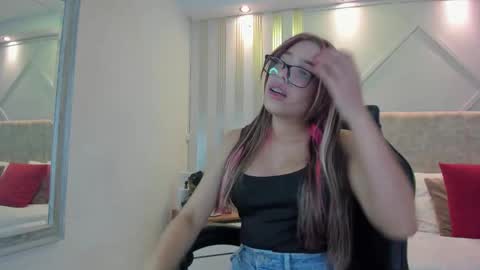 Snapshot of nami_sweet_ chatting on 09-18-25, 03:19 nami_sweet_ online show from 09-18-25, 03:19
