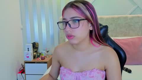 Snapshot of nami_sweet_ chatting on 10-20-25, 02:39 nami_sweet_ online show from 10-20-25, 02:39