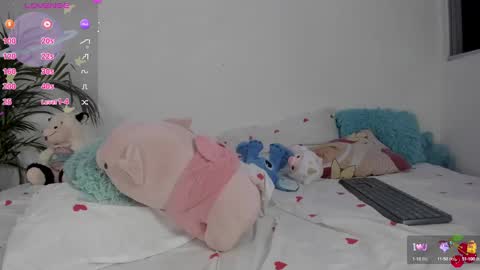 Snapshot of namibergman_ chatting on 12-19-24, 03:29 N A M I    -   OF  namibergmant online show from 12-19-24, 03:29