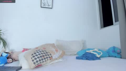 Snapshot of namibergman_ chatting on 01-03-25, 04:22 N A M I    -   OF  namibergmant online show from 01-03-25, 04:22