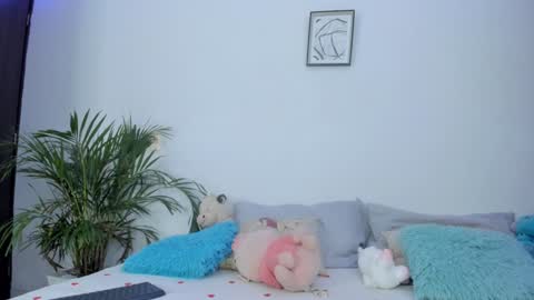 Snapshot of namibergman_ chatting on 01-16-25, 01:58 N A M I    -   OF  namibergmant online show from 01-16-25, 01:58
