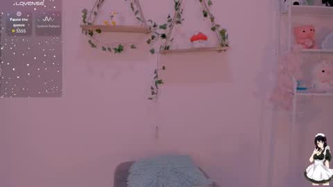 Snapshot of namibergman_ chatting on 10-25-25, 11:54 N A M I    -   OF  namibergmant online show from 10-25-25, 11:54