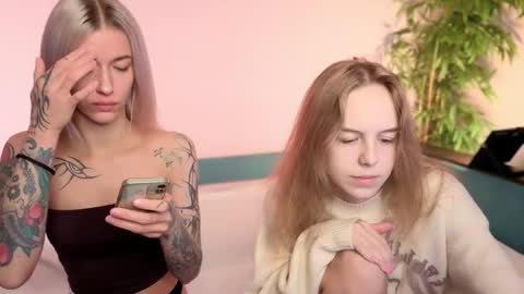 Maeve online show from 10-06-25, 08:56