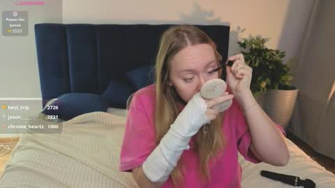 Maeve online show from 11-08-25, 02:45