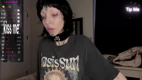 Snapshot of nananevaeragain chatting on 12-27-24, 11:17 Nana online show from 12-27-24, 11:17