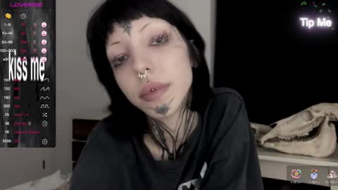 Snapshot of nananevaeragain chatting on 12-27-24, 06:20 Nana online show from 12-27-24, 06:20