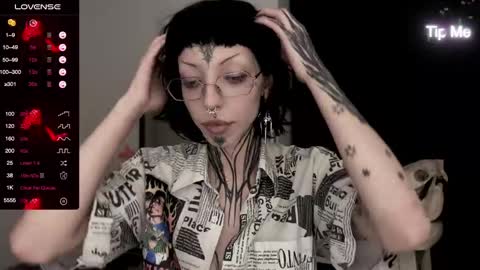 Snapshot of nananevaeragain chatting on 01-06-25, 04:02 Nana online show from 01-06-25, 04:02