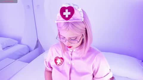 NanaOsaky online show from 09-12-25, 11:54