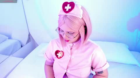 NanaOsaky online show from 10-09-25, 11:52