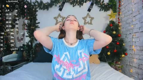 Luna online show from 01-16-25, 05:11