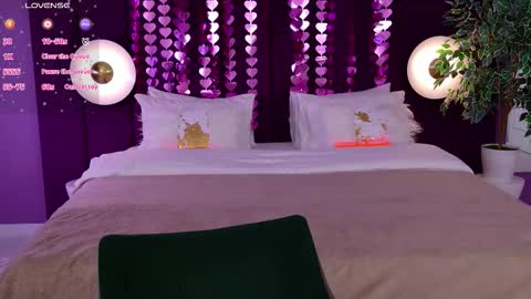 Nancy online show from 03-08-26, 03:21