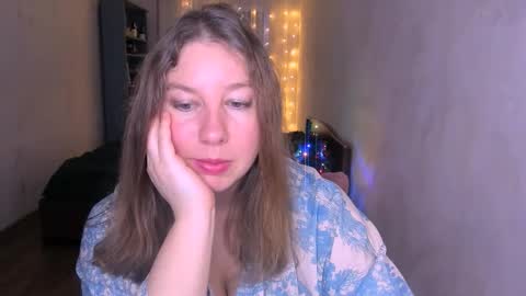 Nancy online show from 12-21-25, 05:36