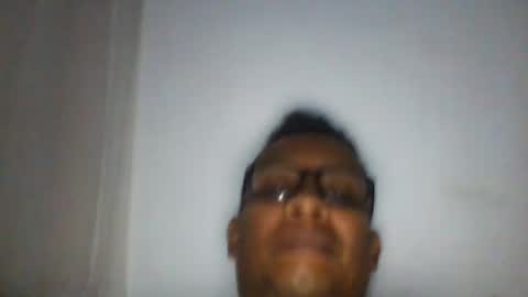 Snapshot of nando_rincon050279 chatting on 12-17-25, 04:07 Nando Rincon online show from 12-17-25, 04:07