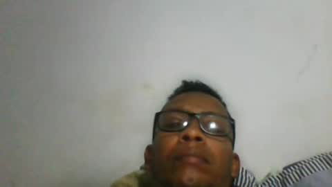 Snapshot of nando_rincon050279 chatting on 12-17-25, 07:53 Nando Rincon online show from 12-17-25, 07:53